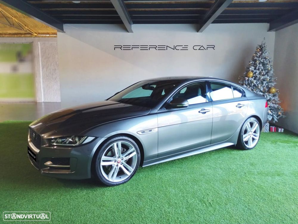 Jaguar XE 2.0 D R-Dynamic SE - 6