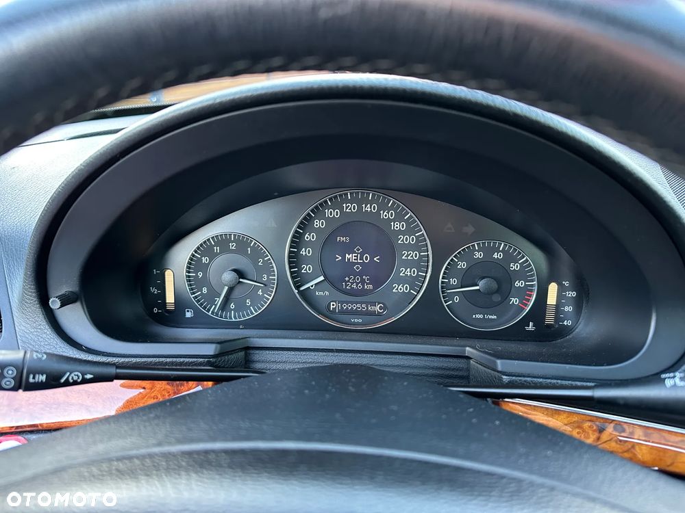 Mercedes-Benz Klasa E - 9