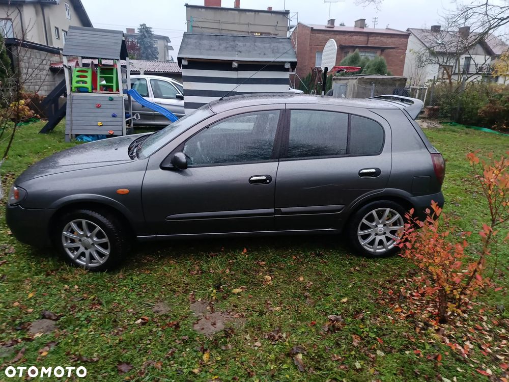 Nissan Almera - 12