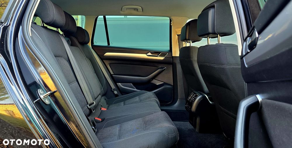 Volkswagen Passat 1.6 TDI (BlueMotion Technology) DSG Comfortline - 21