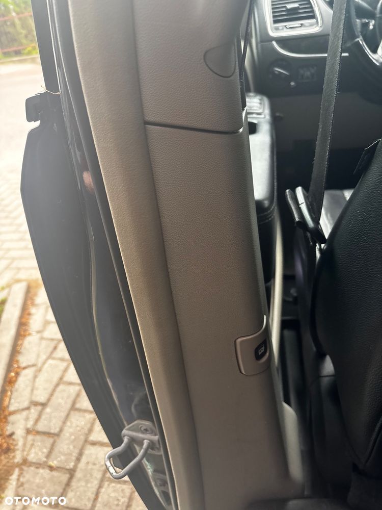 Chrysler Town & Country 3.6 Touring - 9