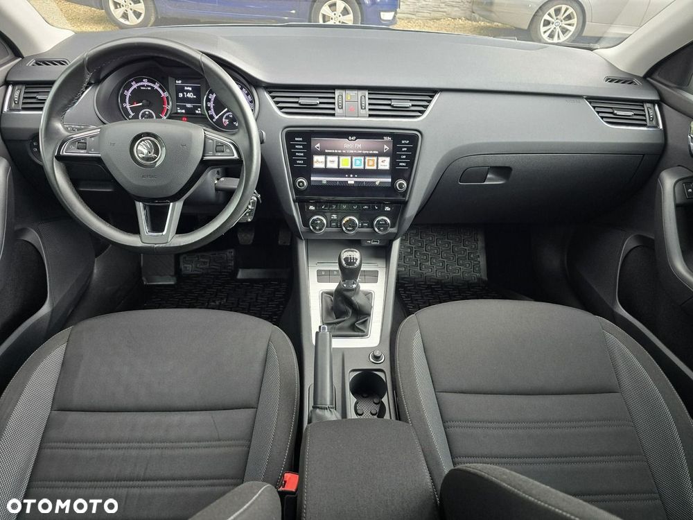 Skoda Octavia 1.5 TSI Business - 8