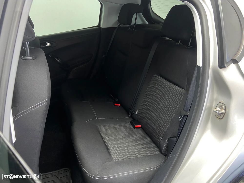 Peugeot 208 1.2 PureTech Style - 10