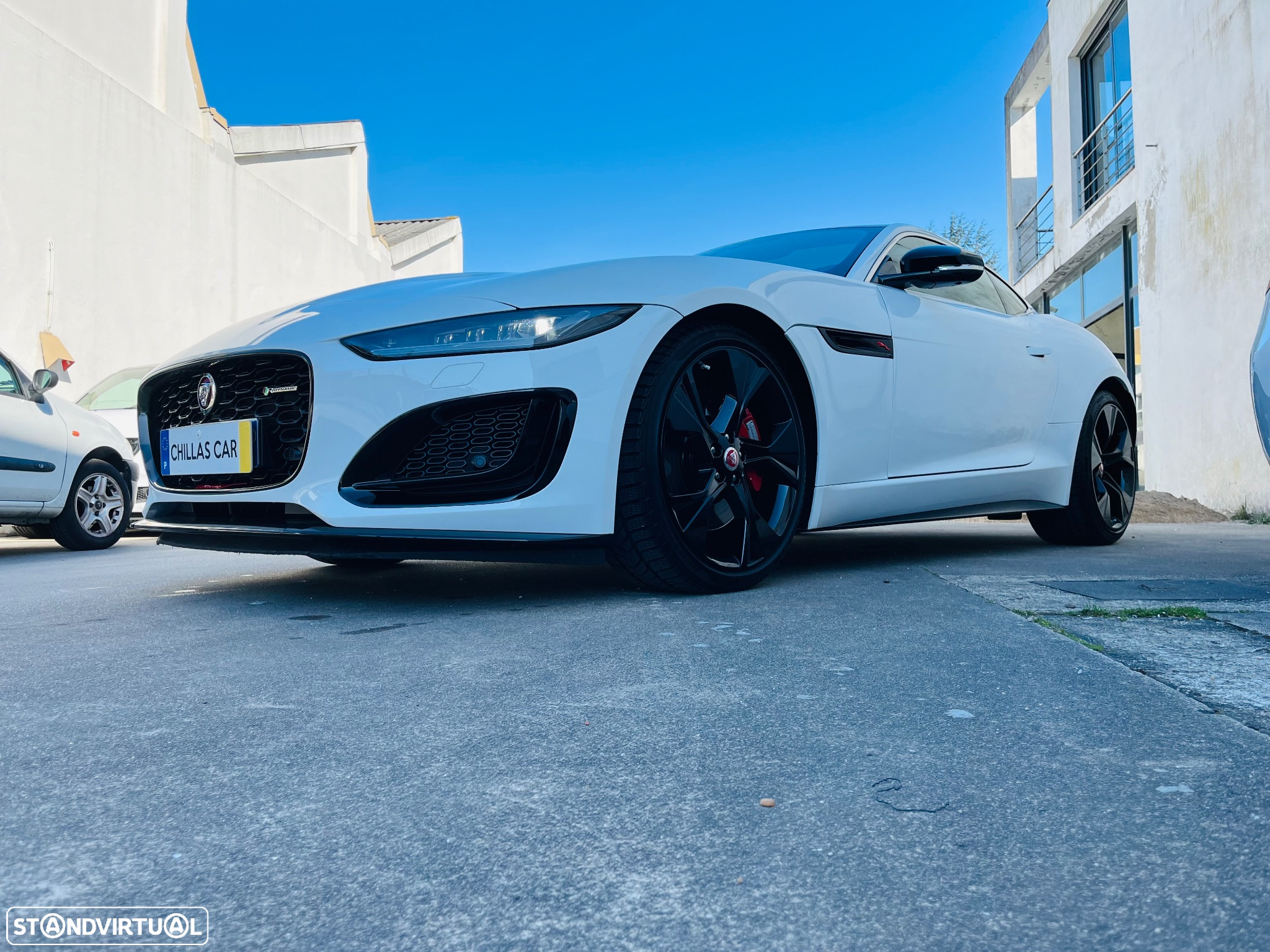 Jaguar F-Type 2.0 i4 R-Dynamic Black - 3
