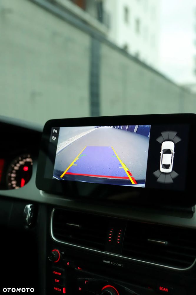 Audi A4 Limousine - 13