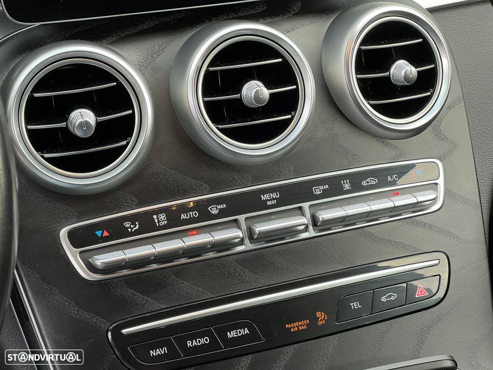 Mercedes-Benz C 300 de T 9G-TRONIC AMG Line - 17