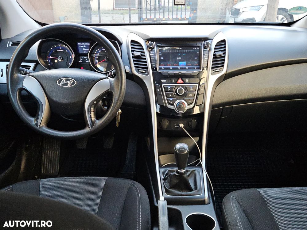 Hyundai i30 1.4 CRDi Trend - 5