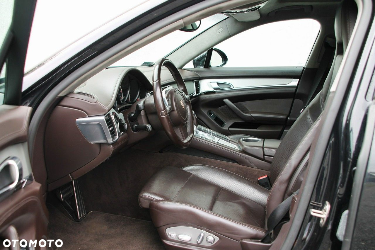 Porsche Panamera Turbo PDK - 7
