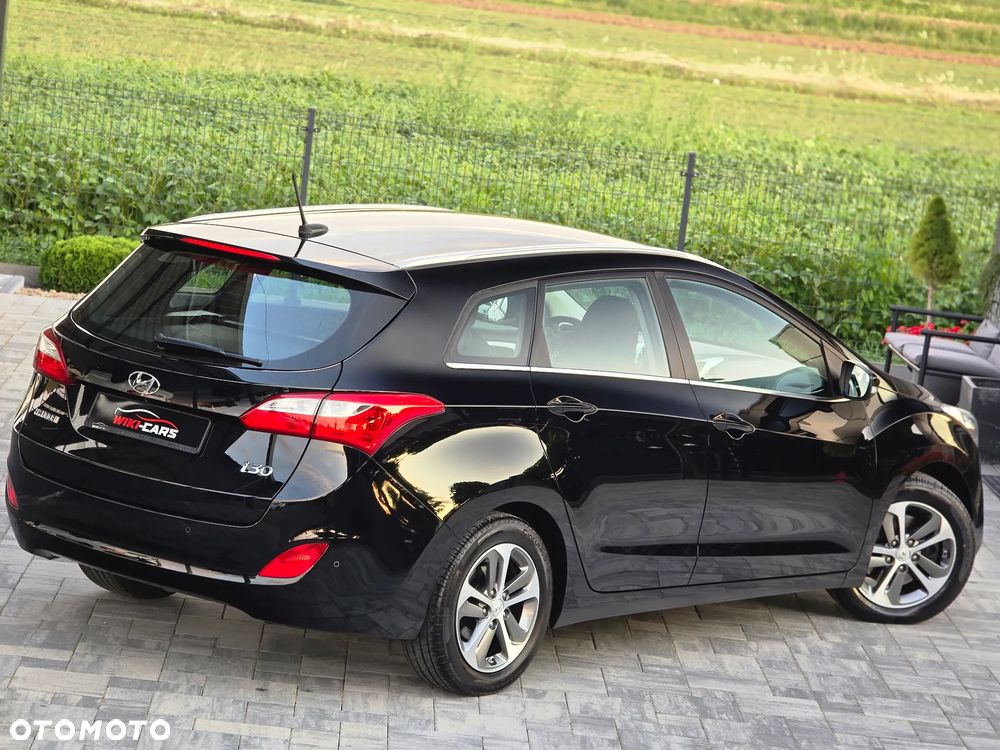 Hyundai i30 Kombi 1.6 GDi DCT Premium - 21