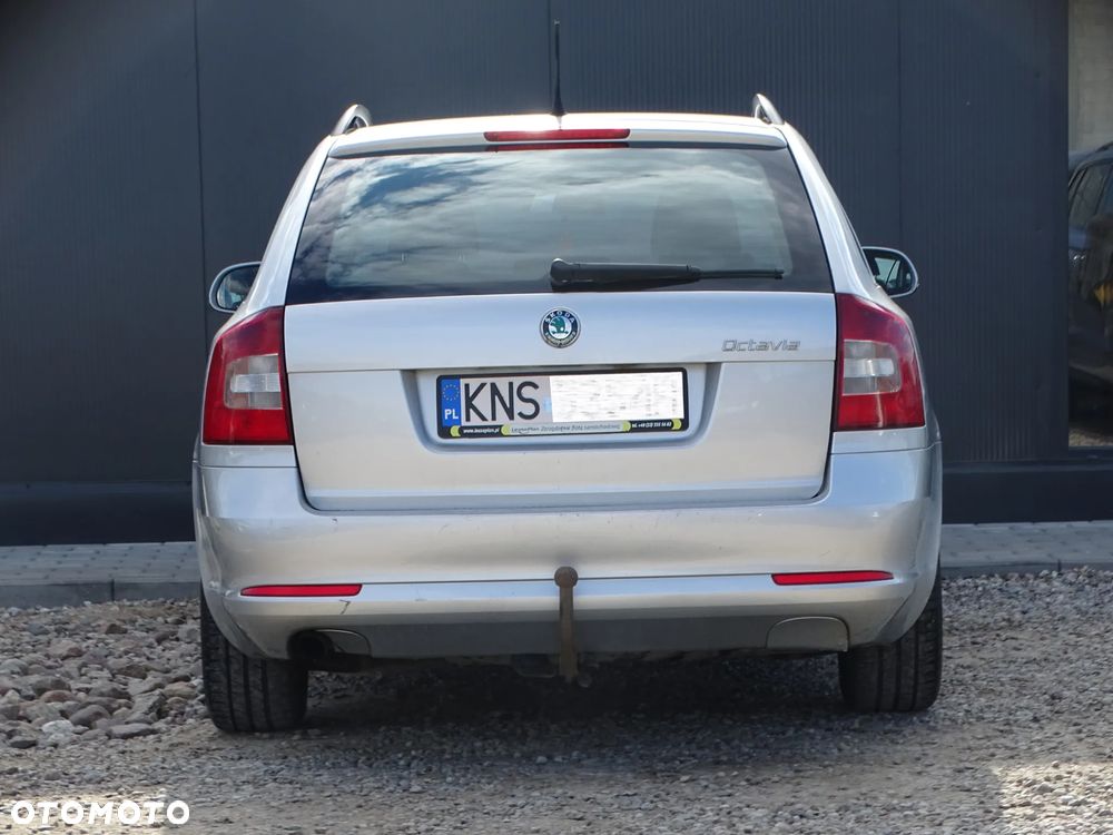 Skoda Octavia 1.6 TDI DPF Ambition - 5