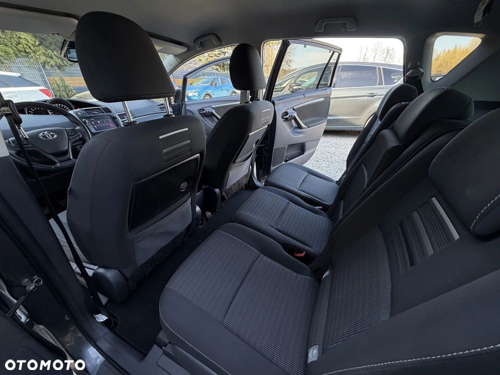 Toyota Verso 1.6 D-4D Prestige 7os - 21