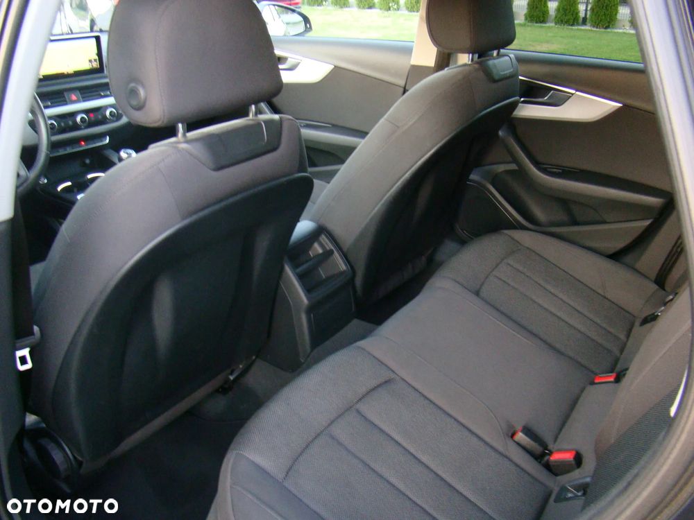 Audi A4 Avant 2.0 TDI ultra - 31