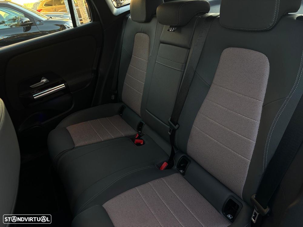 Mercedes-Benz EQA 250+ - 8
