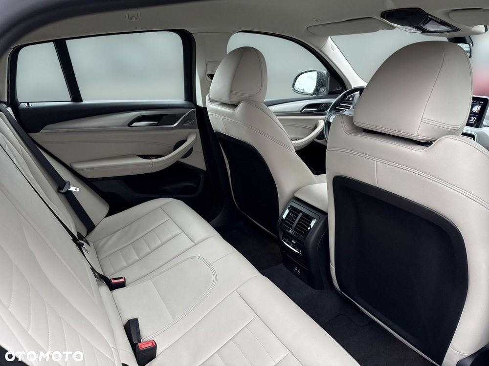 BMW X4 - 19