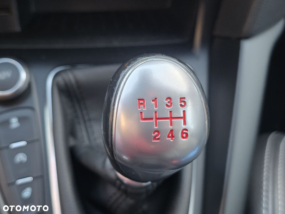 Ford Focus 2.0 EcoBoost ST-2 - 26