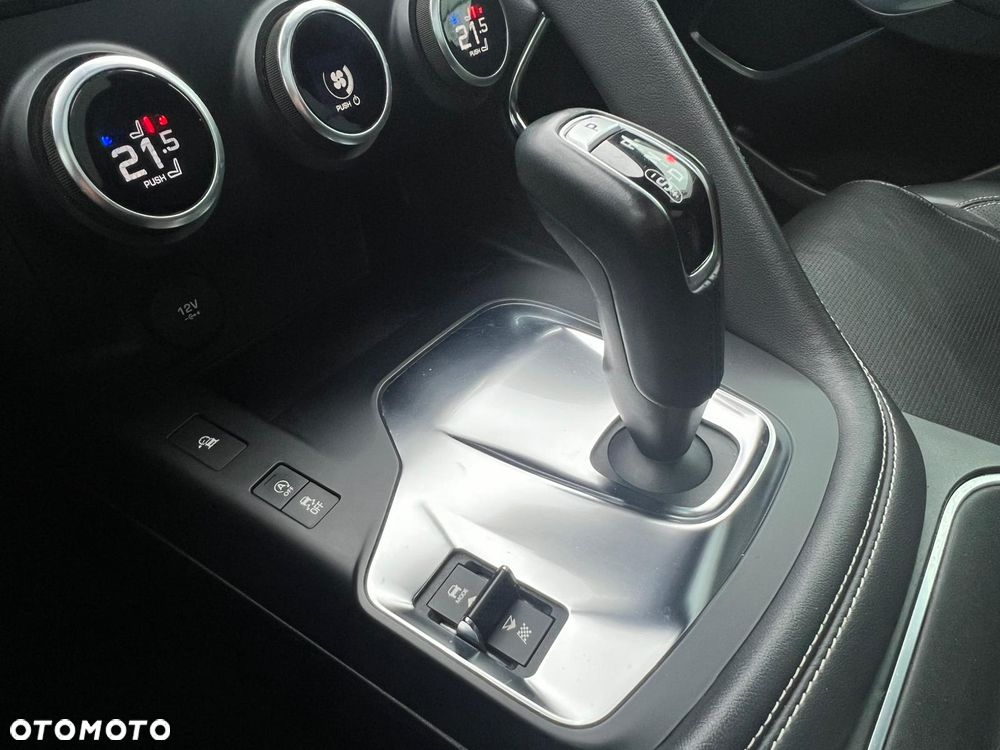 Jaguar E-Pace D180 AWD R-Dynamic S - 23