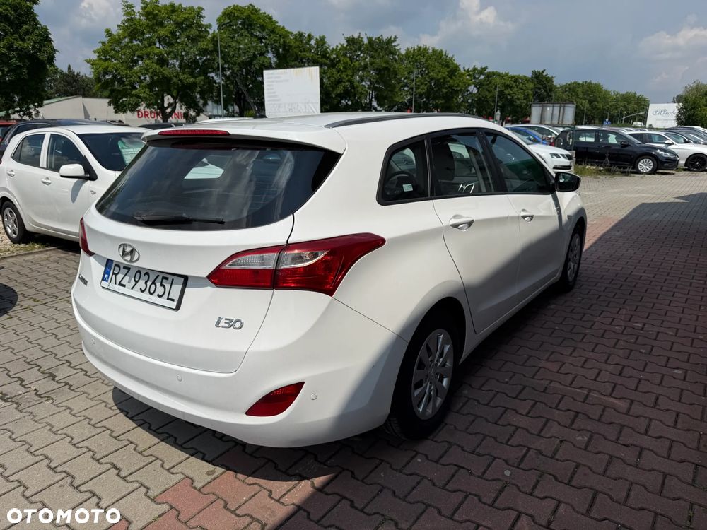 Hyundai i30 1.6 GDI Classic - 6