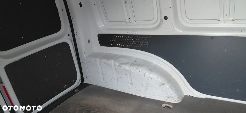 Volkswagen Caddy - 31