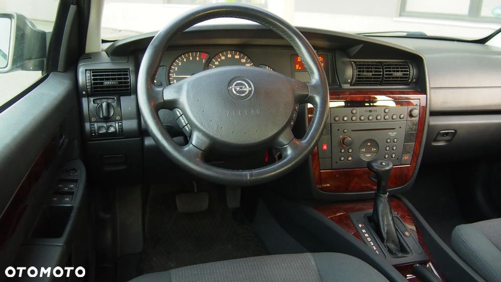 Opel Omega - 12