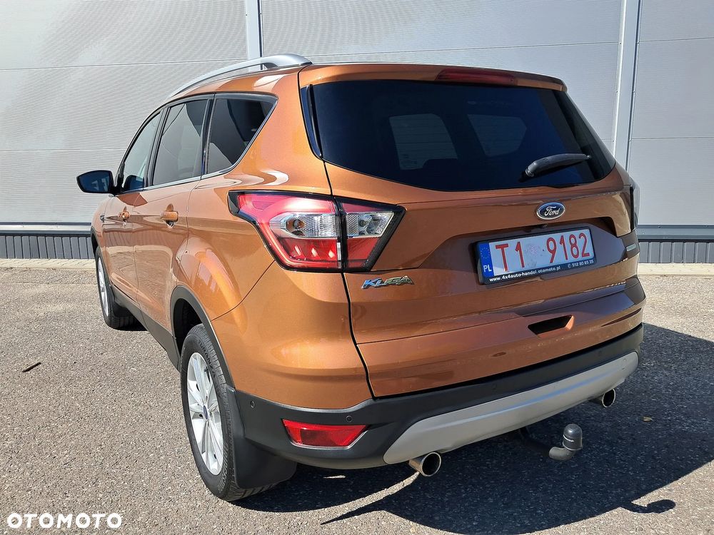 Ford Kuga 1.5 EcoBoost 2x4 Titanium - 6
