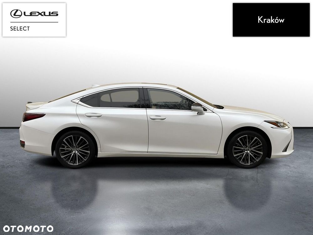 Lexus ES 300h Business Edition - 6