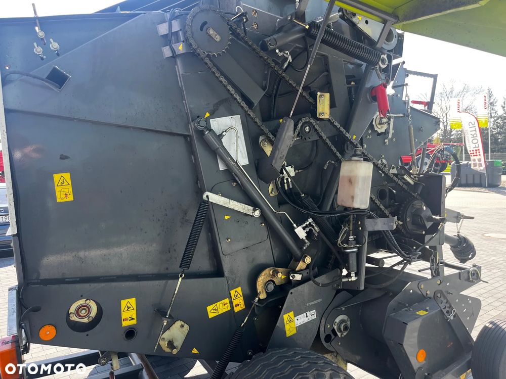 Claas VARIANT 350 - 23