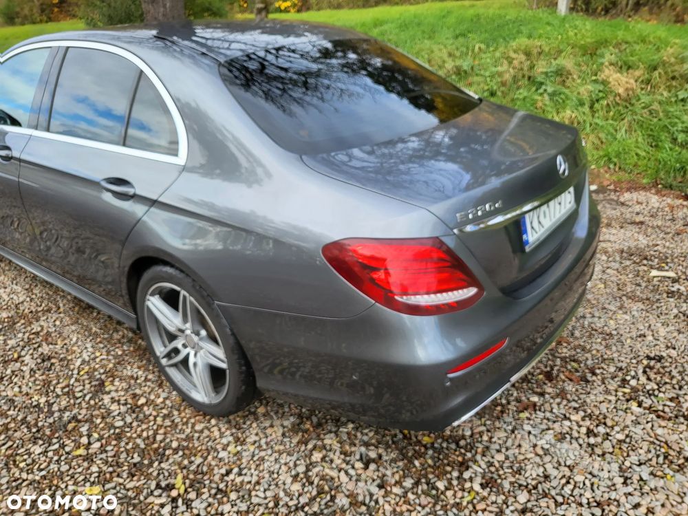 Mercedes-Benz Klasa E 220 d 9G-TRONIC - 4