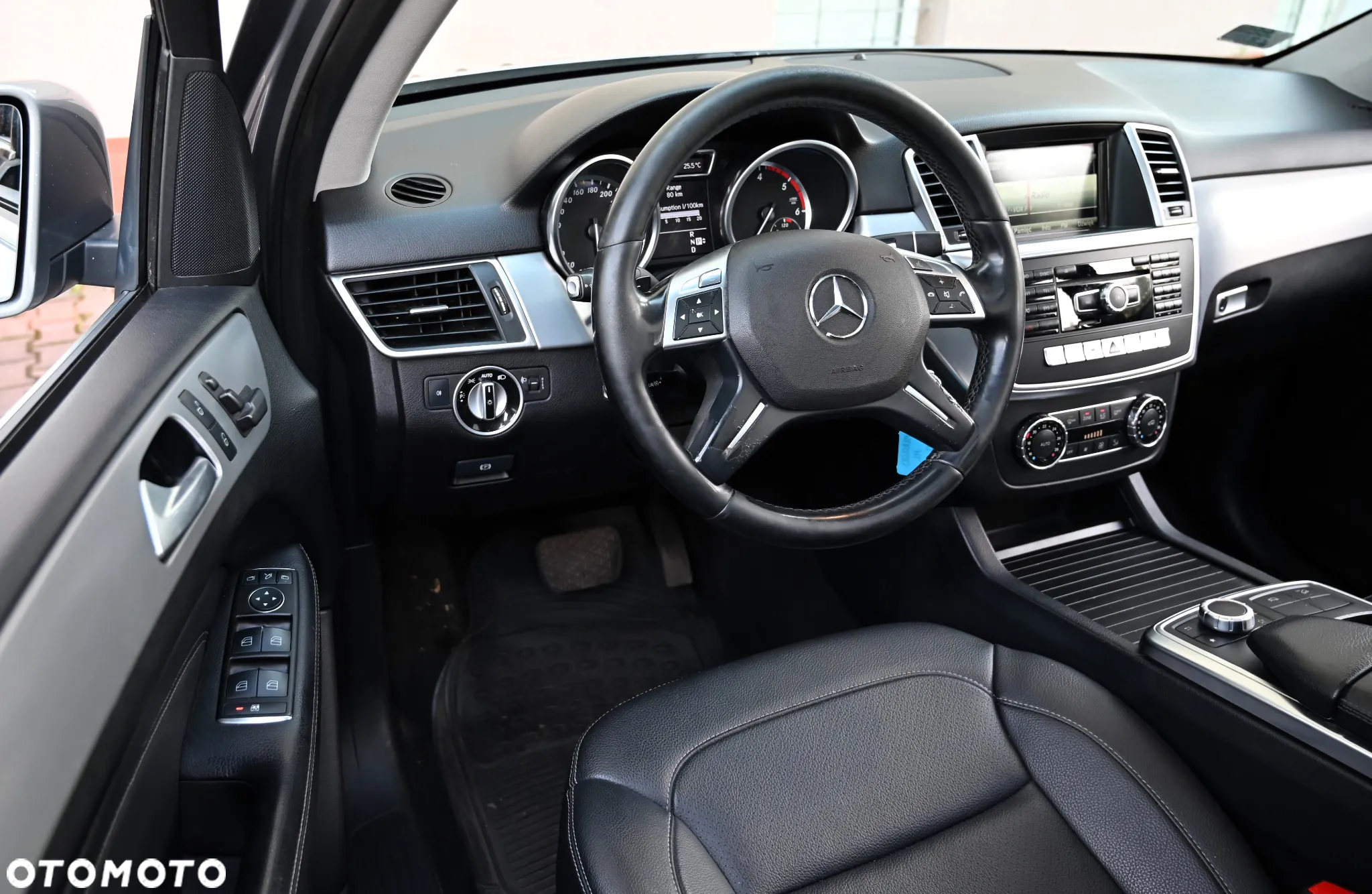 Mercedes-Benz ML - 29