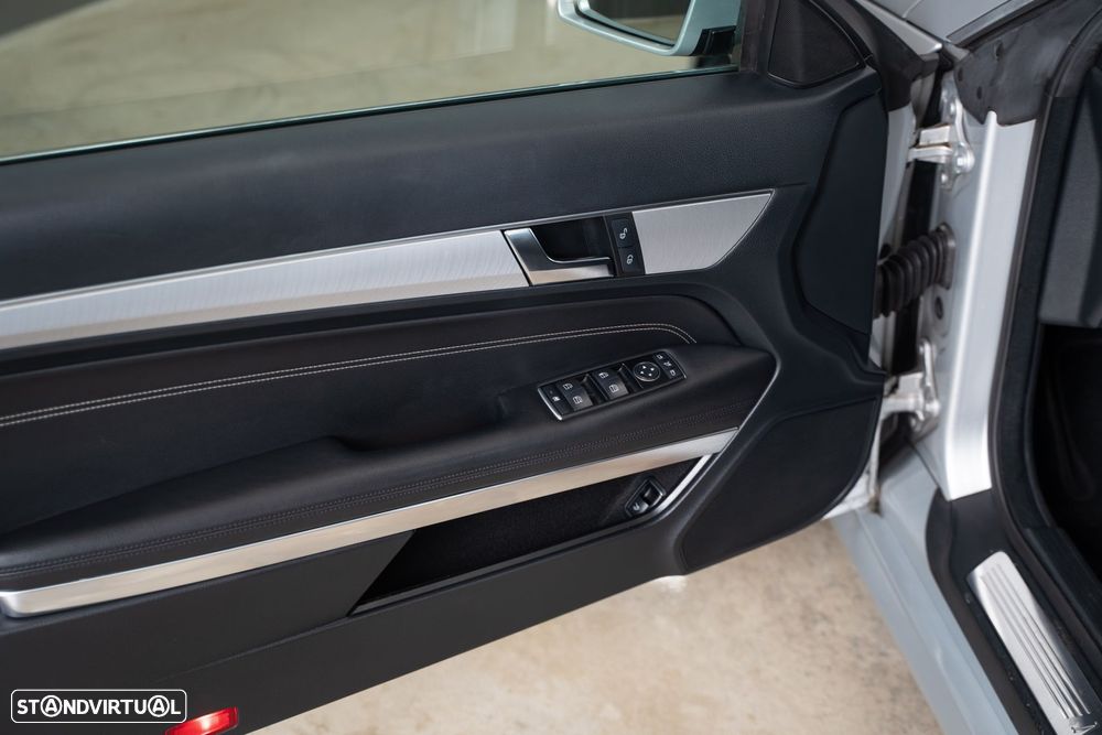 Mercedes-Benz E 250 - 19