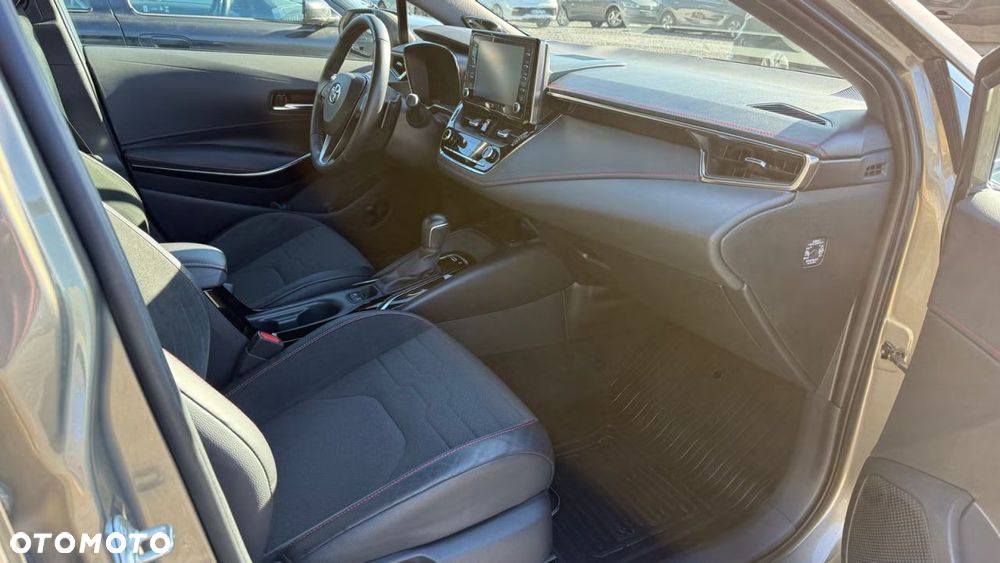 Toyota Corolla 2.0 Hybrid Executive - 10