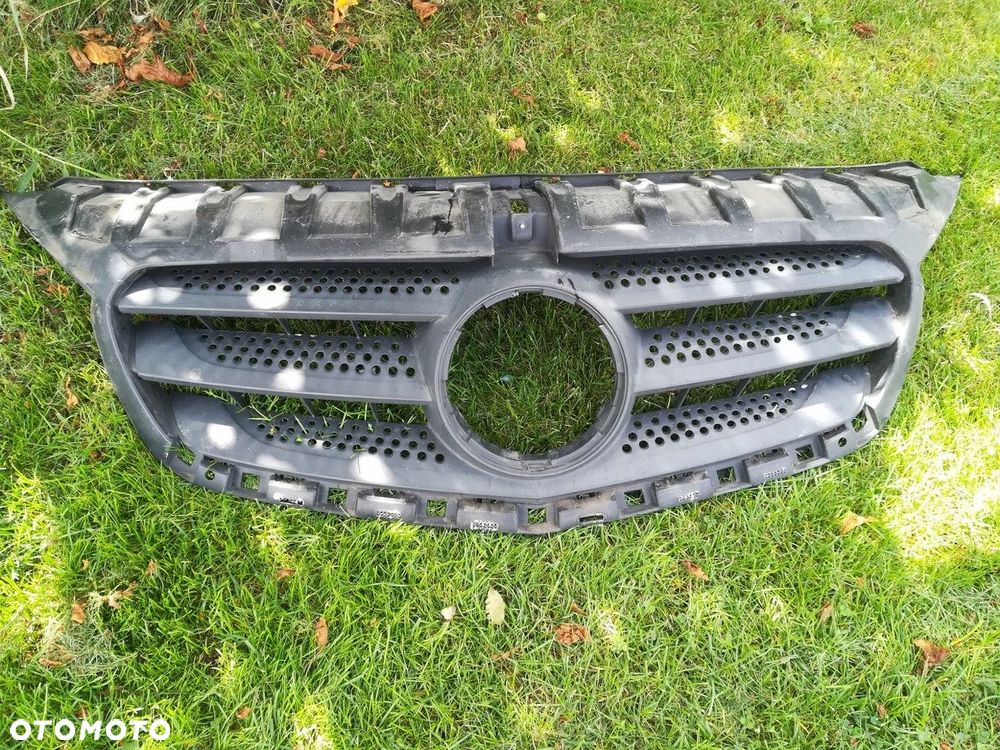 MERCEDES CITAN W415 GRILL ATRAPA KRATKA ORYGINAŁ - 1