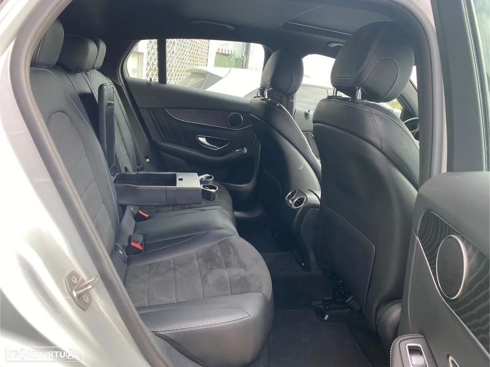 Mercedes-Benz GLC 250 d Coupe 4Matic 9G-TRONIC AMG Line - 14