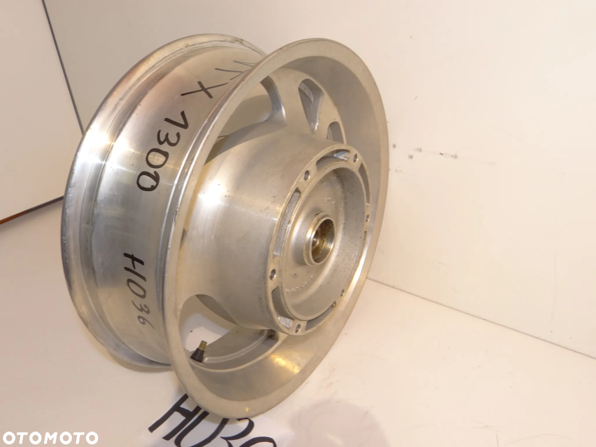 HONDA VTX 1300  FELGA KOŁO TYŁ H036 - 16
