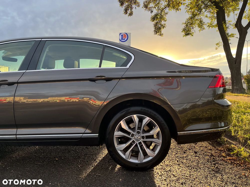 Volkswagen Passat 2.0 TDI BMT Comfortline - 8