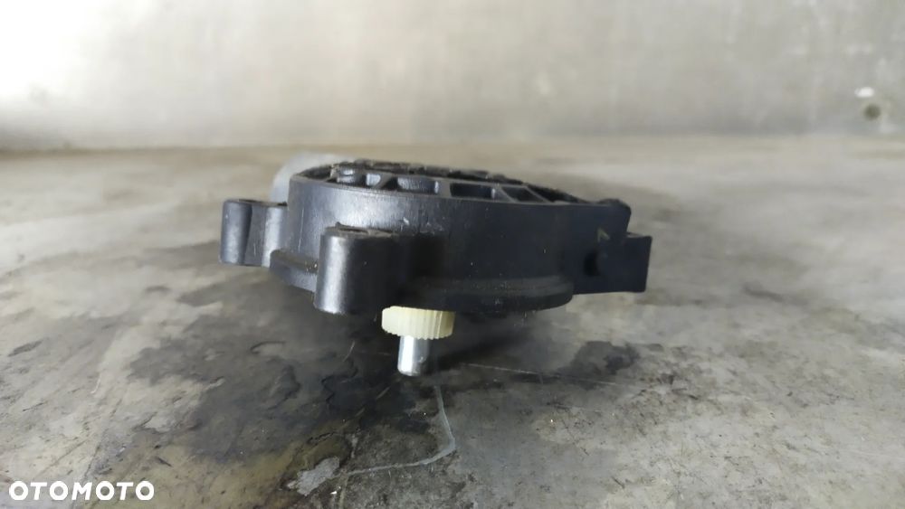 bosch 0 130 821 717 Silnik elektryczny, podnośnik szyby - 2