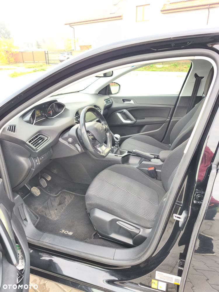 Peugeot 308 1.2 PureTech Active S&S - 12