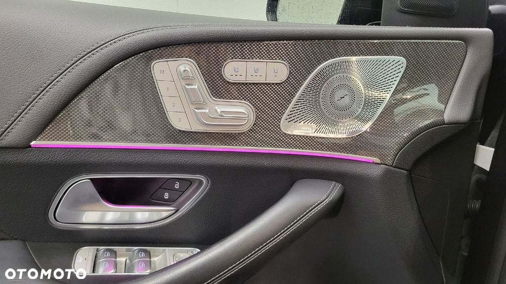 Mercedes-Benz GLS - 13