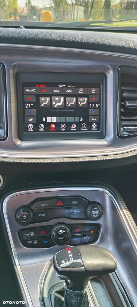 Dodge Challenger ver-automatik-sxt-plus - 14