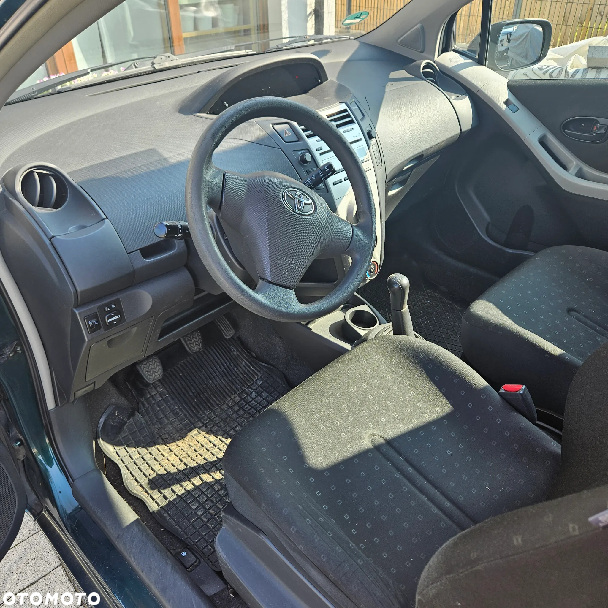 Toyota Yaris 1.0 Active - 5