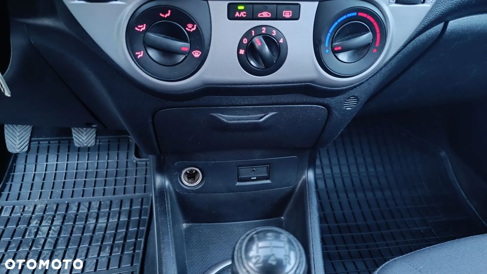 Hyundai i20 1.2 Trend - 26
