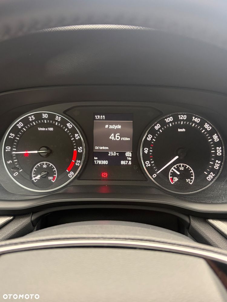 Skoda Octavia 2.0 TDI Active - 14