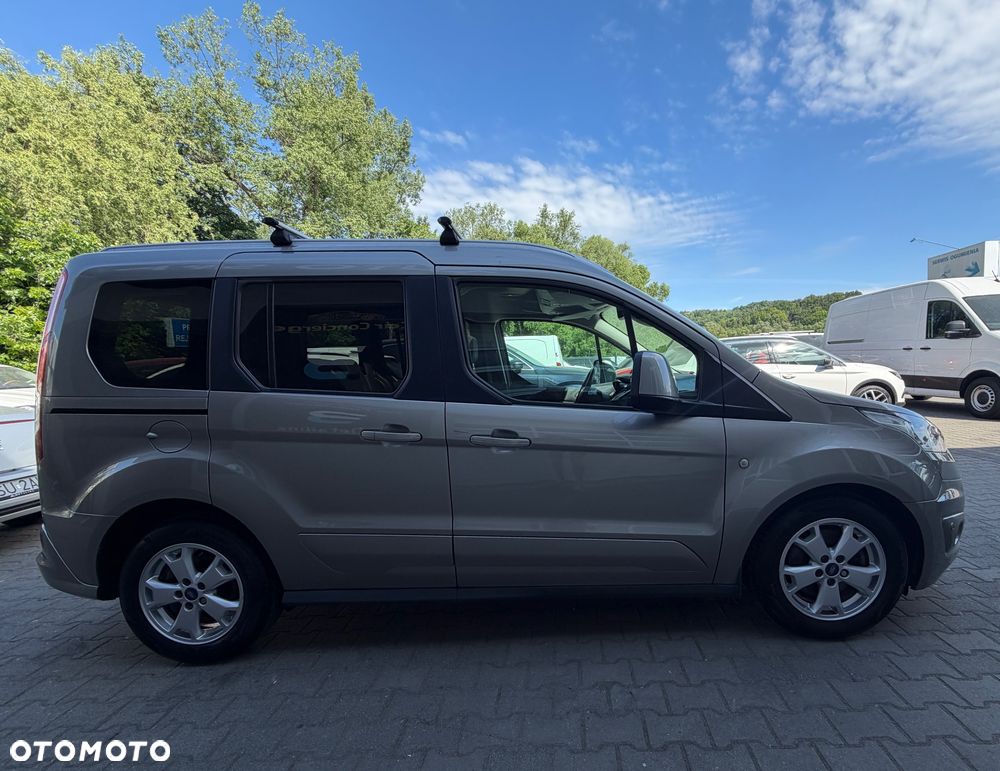 Ford Tourneo Connect 1.5 TDCi Titanium - 4