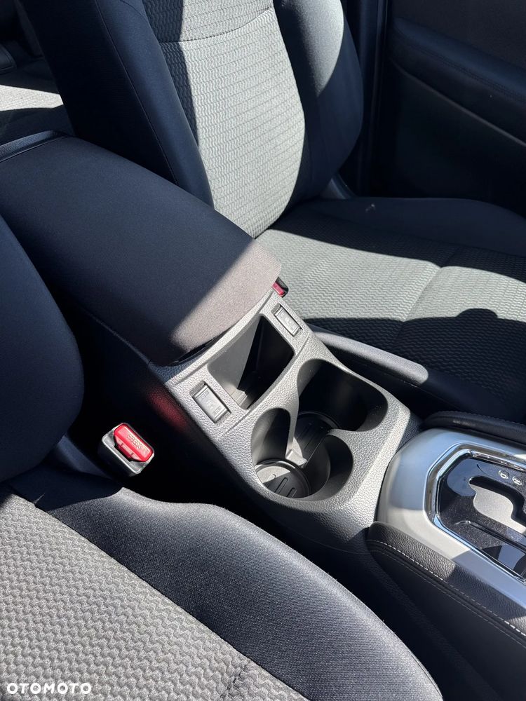 Nissan Qashqai 1.2 DIG-T Visia Xtronic - 12
