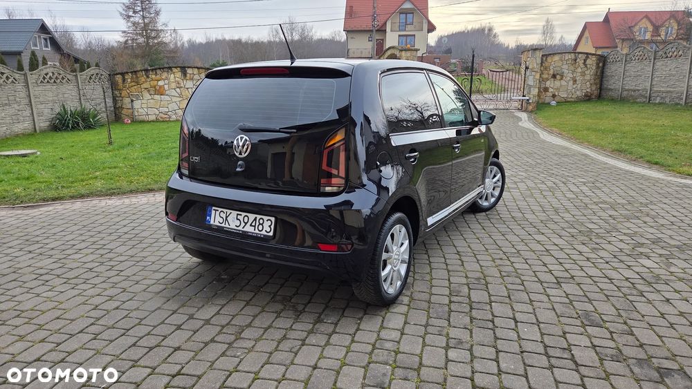 Volkswagen up! - 5