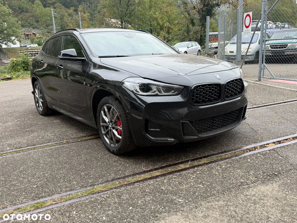 BMW X2