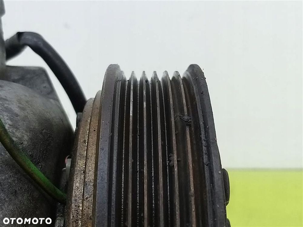 Sprężarka KOMPRESOR klimatyzacji Audi A4 B5 A6 C5 PASSAT B5 2,6 V6 - 6