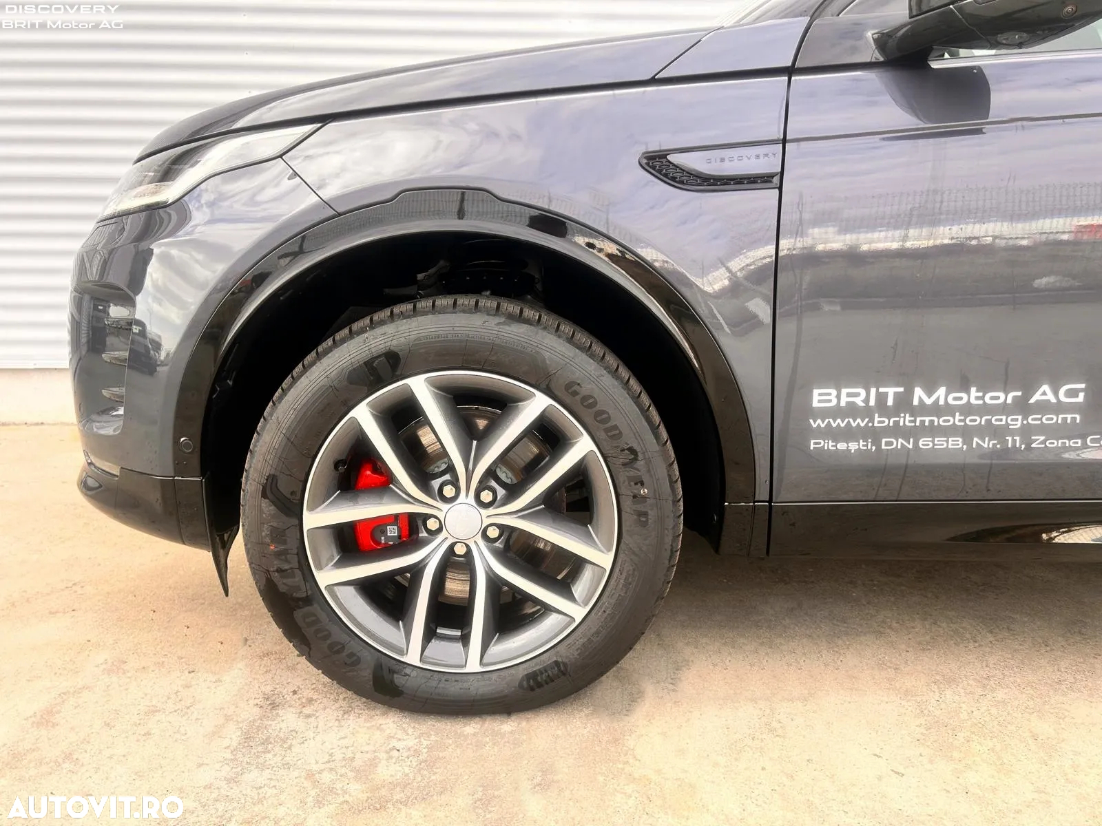 Land Rover Discovery Sport 2.0 D165 R-Dynamic MHEV SE - 4