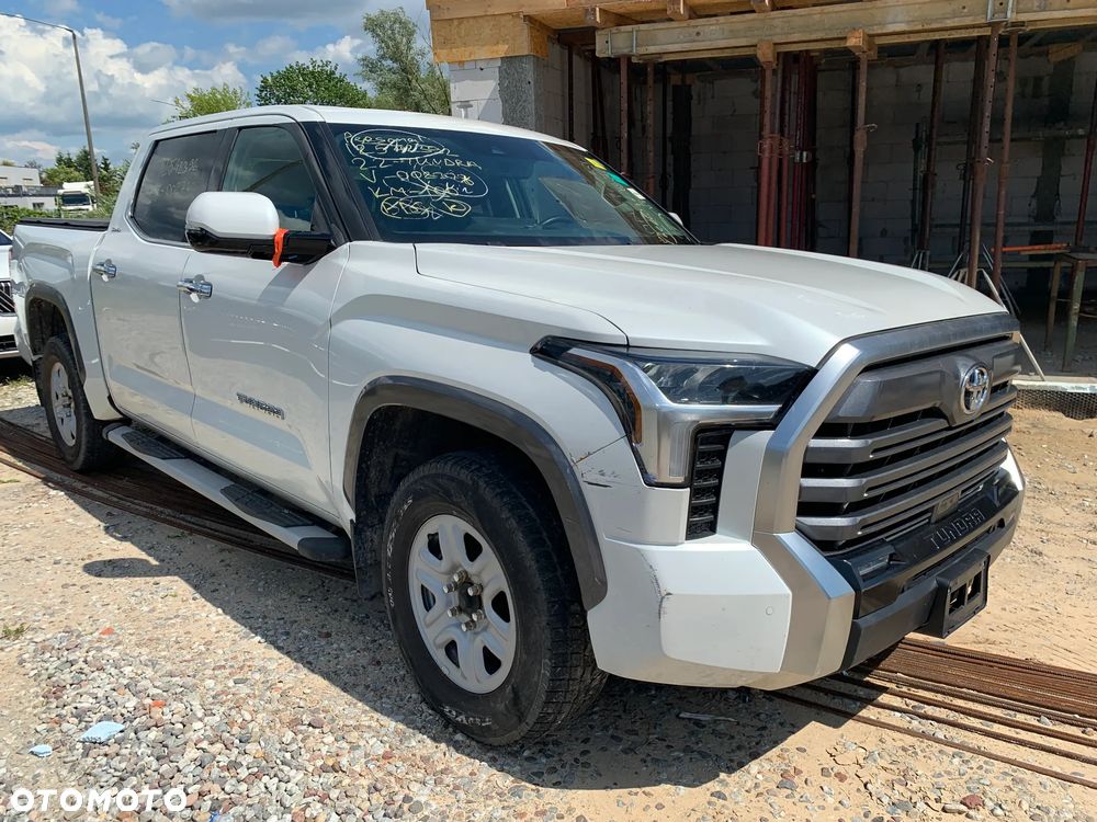 Toyota Tundra - 2