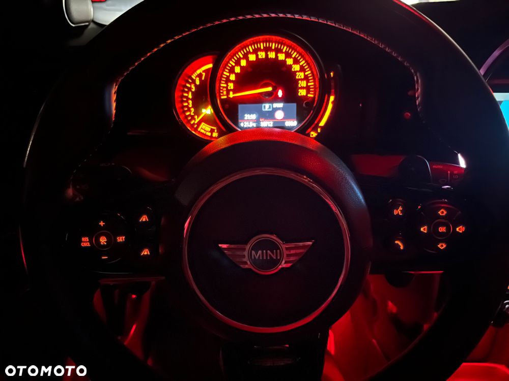 MINI Cooper S Sport-Aut - 32