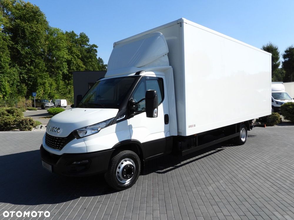 Iveco DAILY 72C18 WINDA 14 PALET TEMPOMAT PNEUMATYKA AUTOMAT HI-MATIC BLIŹNIACZE KOŁA KLIMATYZACJA  180KM - 24